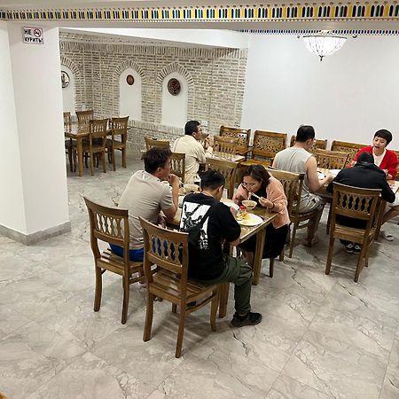 Everland Guest House Buchara Buitenkant foto