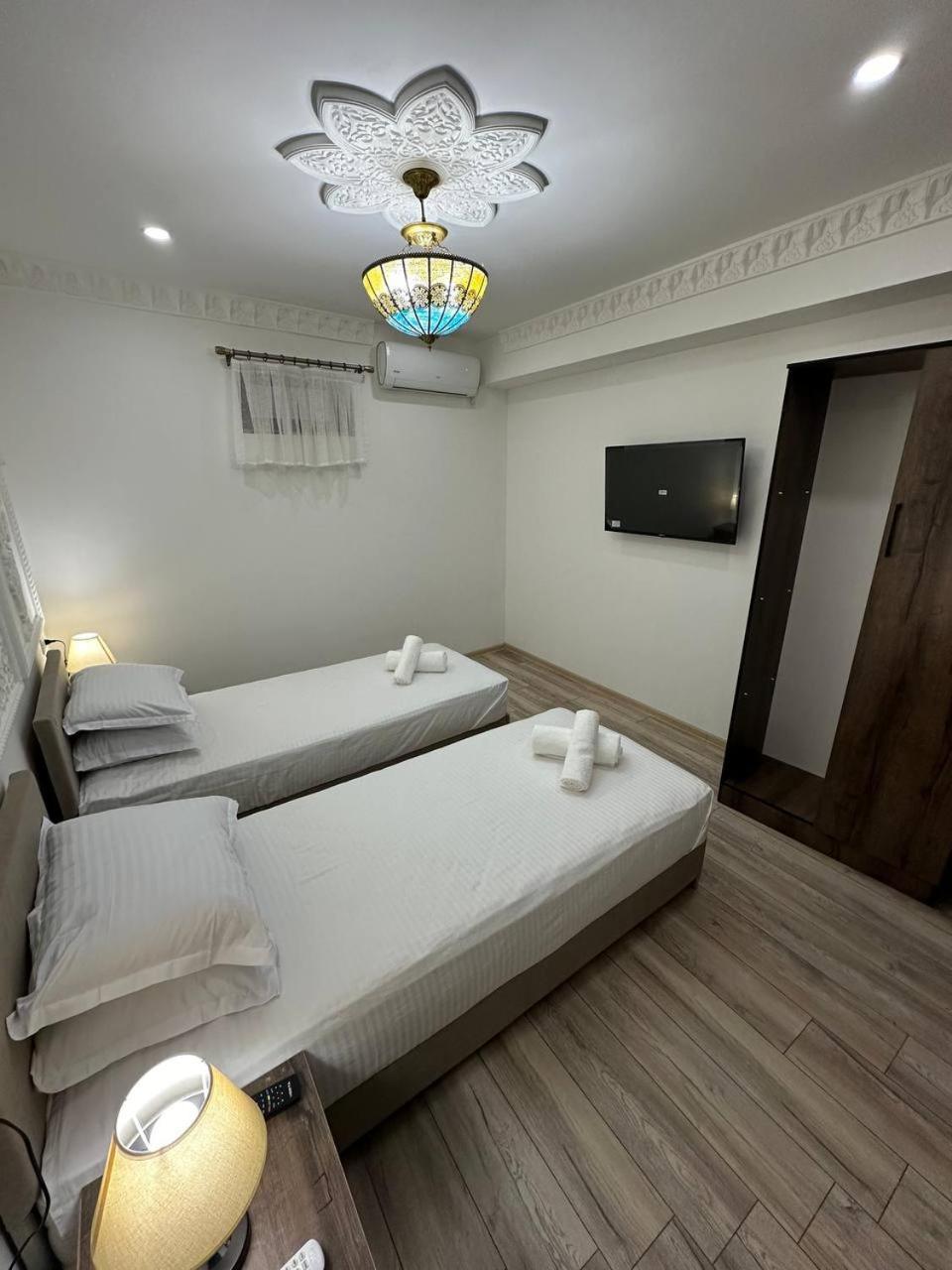 Everland Guest House Buchara Buitenkant foto