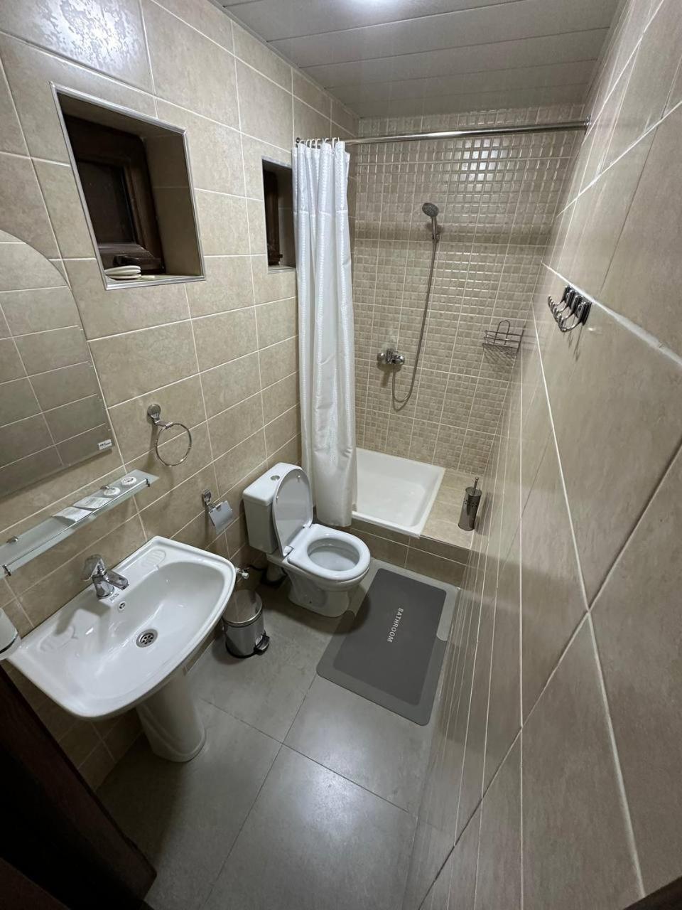 Everland Guest House Buchara Buitenkant foto