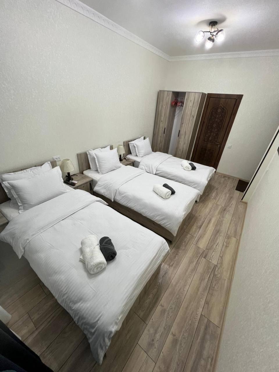 Everland Guest House Buchara Buitenkant foto