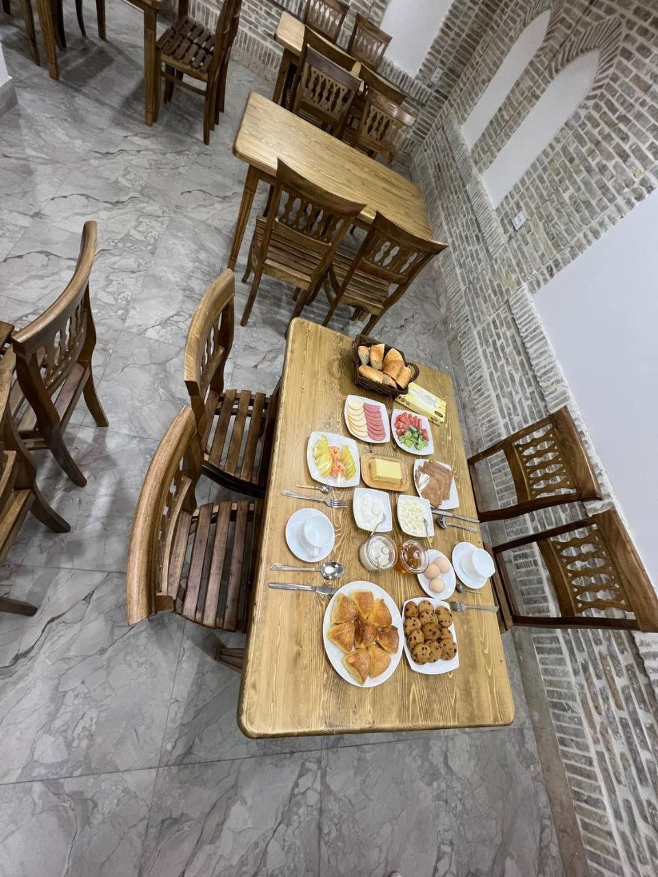 Everland Guest House Buchara Buitenkant foto