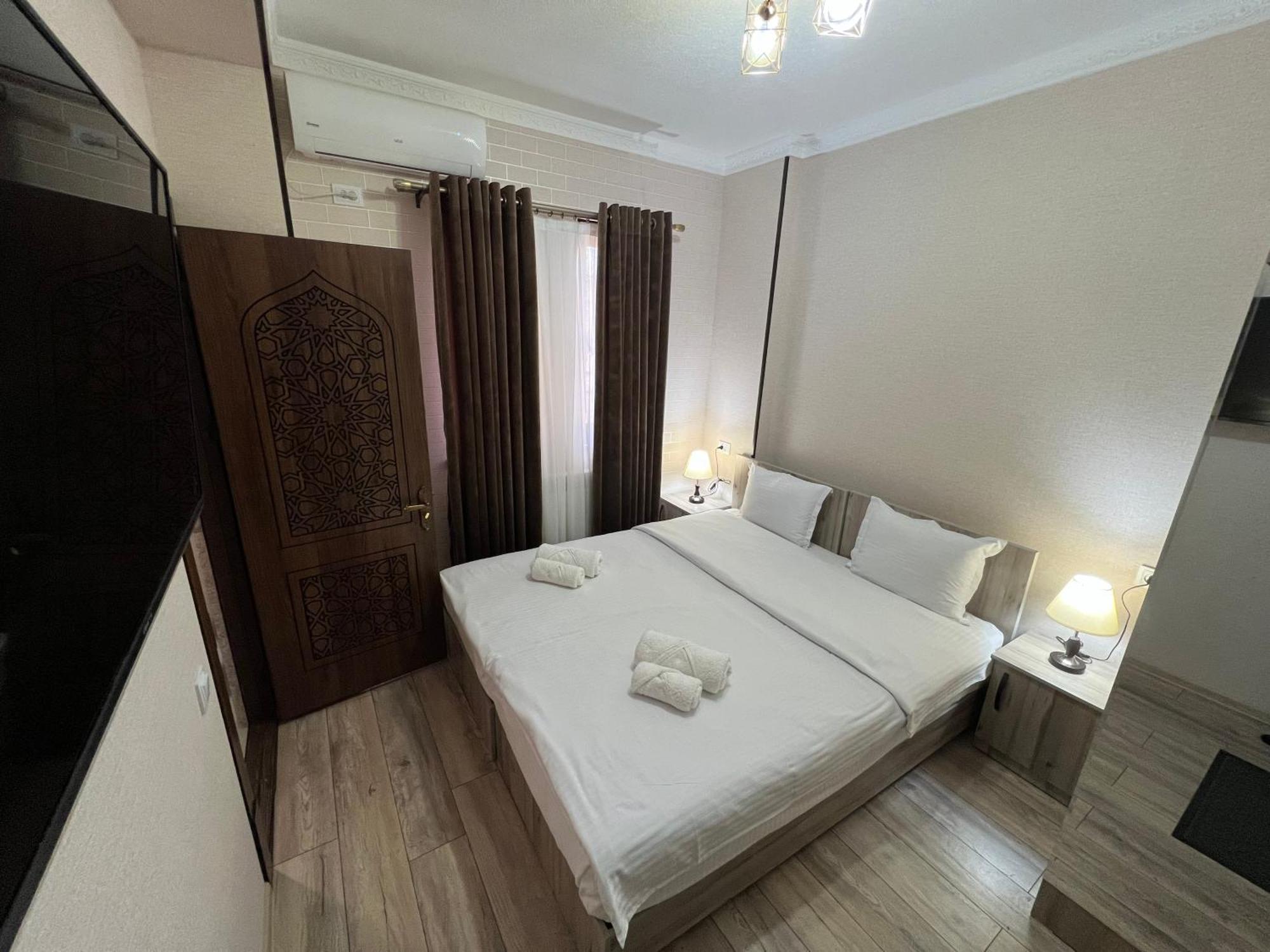 Everland Guest House Buchara Buitenkant foto