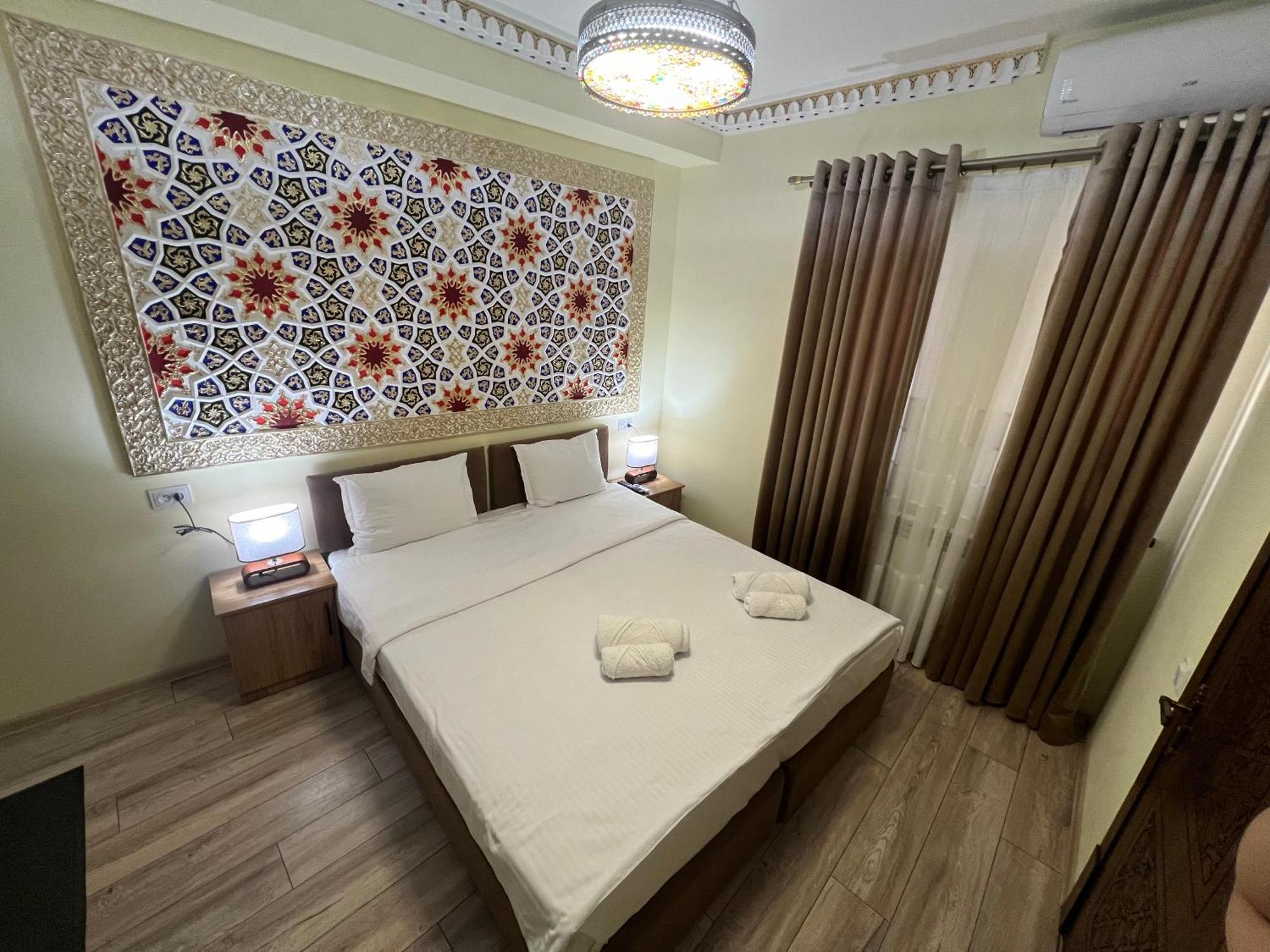 Everland Guest House Buchara Buitenkant foto